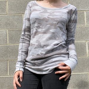 MOSSIMO - Longsleeve Camo Top